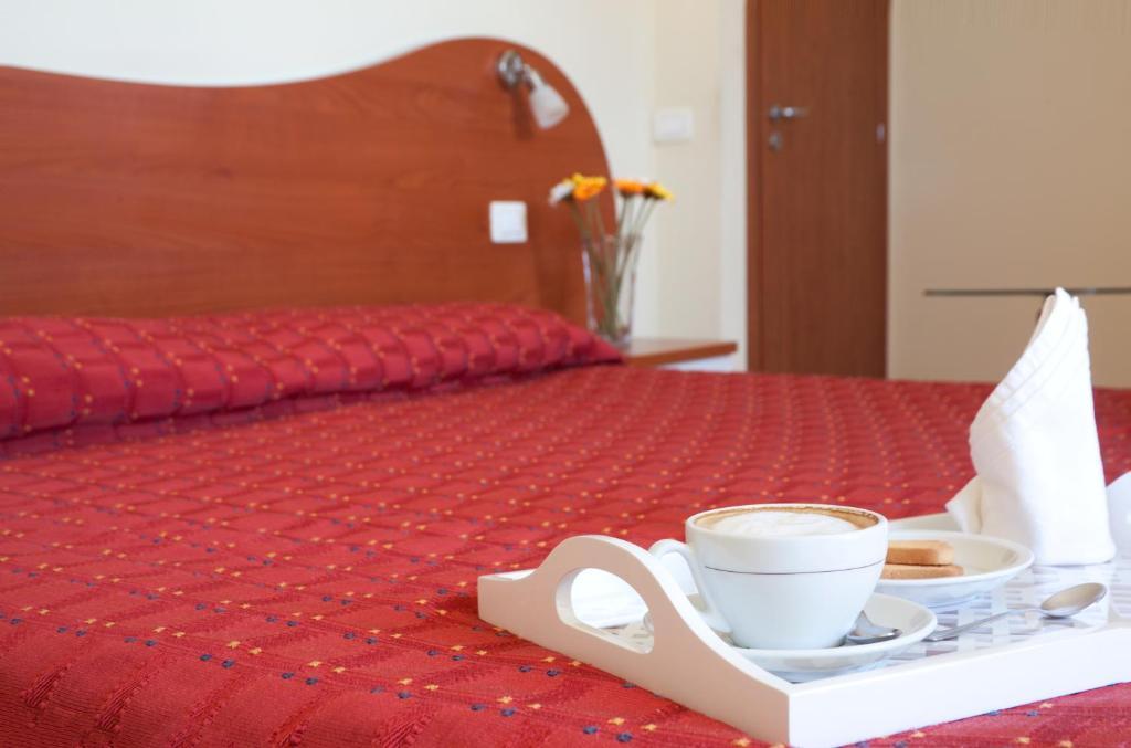 Motta Residence Hotel Motta SantʼAnastasia 部屋 写真